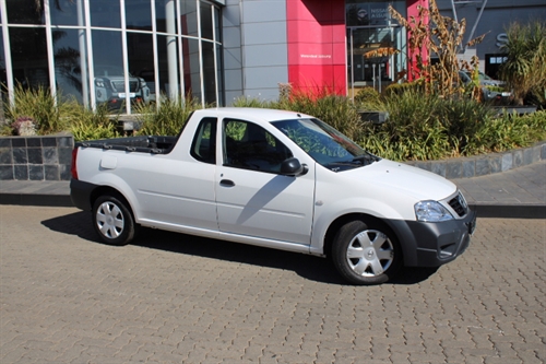 Nissan NP200 1.6i