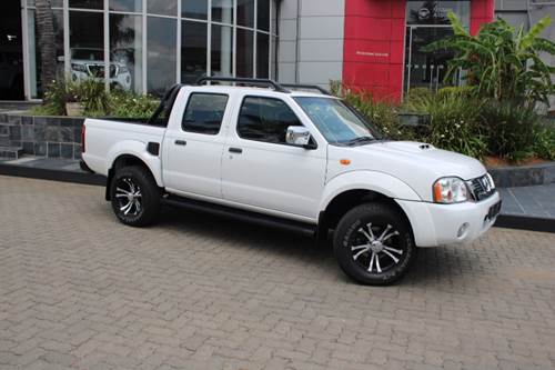 Nissan Hardbody NP300 2.5 TDI Double Cab 4x4