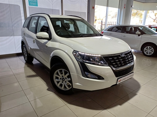 Mahindra XUV 500 2.2D (W6) mHawk 7 Seater Auto