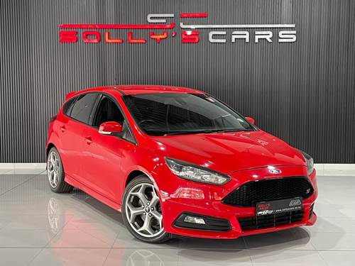 Ford Focus 2.0 GTDi ST1 5 Door