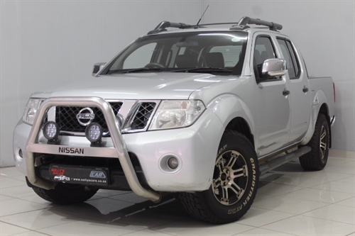 Nissan Navara 2.5 dCi Double Cab LE 4X4