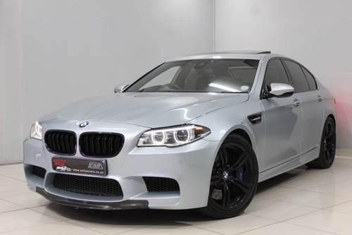 BMW M5 (F10) M-DCT 