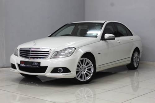 Mercedes Benz C 200 Blue Efficiency Classic 7G-Tronic