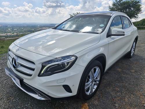 Mercedes Benz GLA 220 CDi