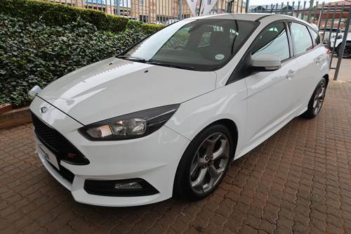 Ford Focus 2.0 Ecoboost ST1