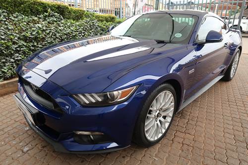 Ford Mustang 5.0 GT Fastback auto