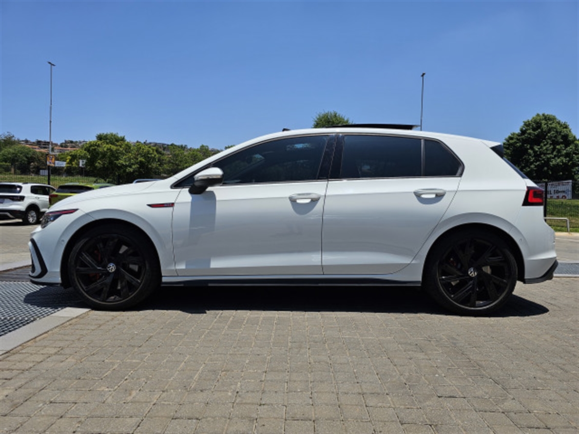 Volkswagen (VW) Golf 8 GTI 2.0 TSI DSG Jacara Edition for sale - R 709 ...