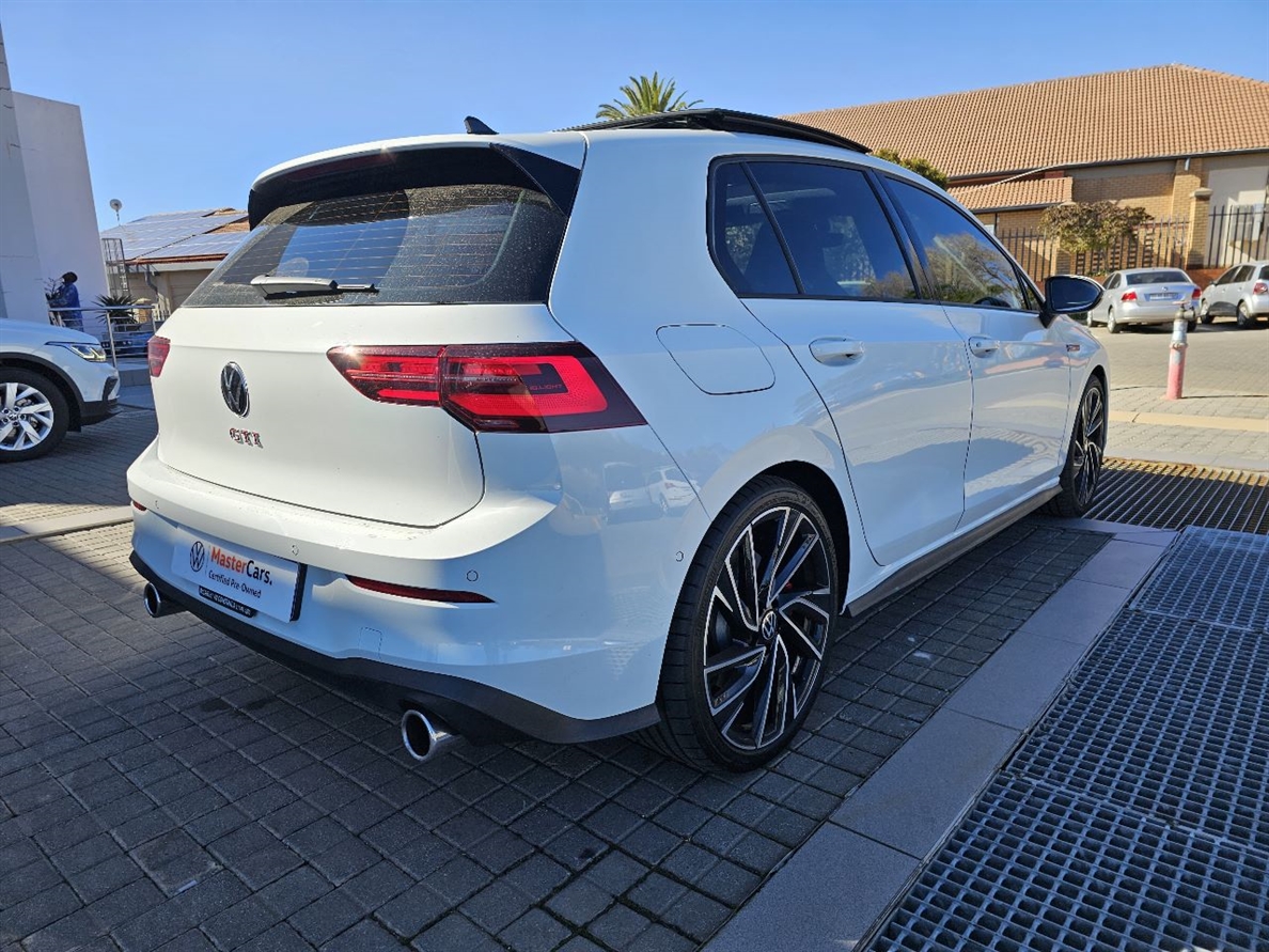 Volkswagen (VW) Golf 8 GTI 2.0 TSI DSG Jacara Edition for sale - R 799 ...