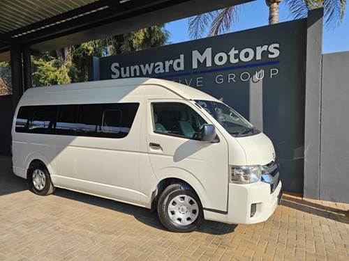 Toyota Quantum HIACE 2.5 D-4D 14 Seat