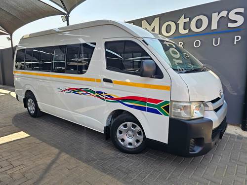 Toyota Quantum HIACE 2.5 D-4D Sesfikile 16 Seat