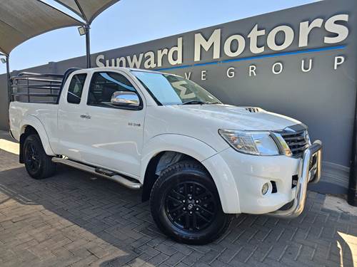 Toyota Hilux ( II) 3.0 D-4D Raider Xtra Cab 4X4