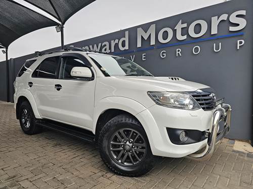 Toyota Fortuner III 3.0 D-4D 4x4 Auto