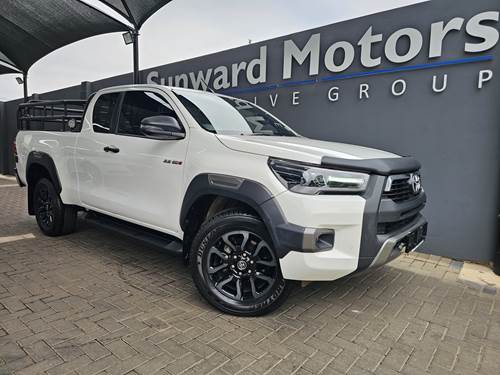 Toyota Hilux 2.8 GD-6 RB Legend Extra Cab