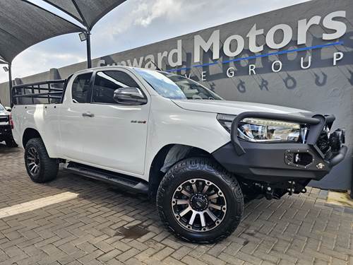 Toyota Hilux 2.8 GD-6 RB Raider Extra Cab Auto 4x4