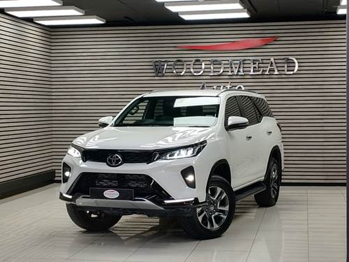 Toyota Fortuner VI 2.8GD-6 VX Auto 4x4