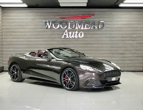 Aston Martin Vanquish 6.0 Volante