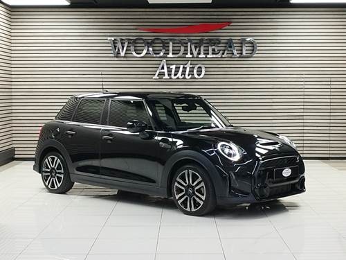 MINI Cooper S Auto 5 Doors (F55)