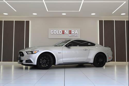 Ford Mustang 5.0 GT Fastback auto