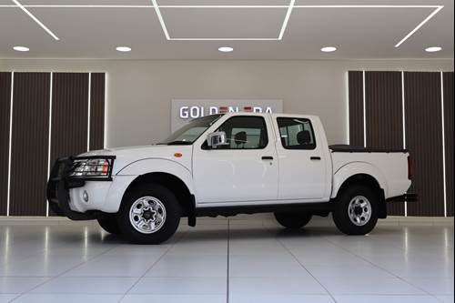 Nissan Hardbody NP300 2.4i 4X4 Double Cab