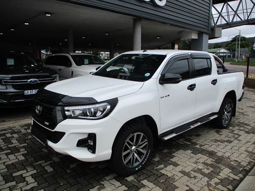 Toyota Hilux 2.8 GD-6 Double Cab Auto 