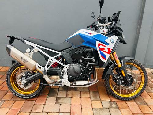 BMW F900 GS