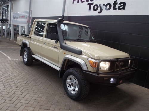 Toyota Land Cruiser 79 4.0 Pick Up Double Cab