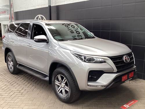 Toyota Fortuner V 2.4 GD-6 Raised Body Auto