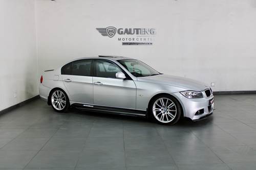 BMW 323i (E90) Sport Auto II