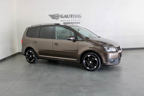 Volkswagen (VW) Touran 1.6 TDi DSG