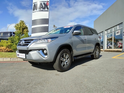 Toyota Fortuner V 2.4 GD-6 Raised Body Auto