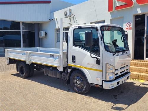 Isuzu NMR 250 - Auto / Manual Transmission