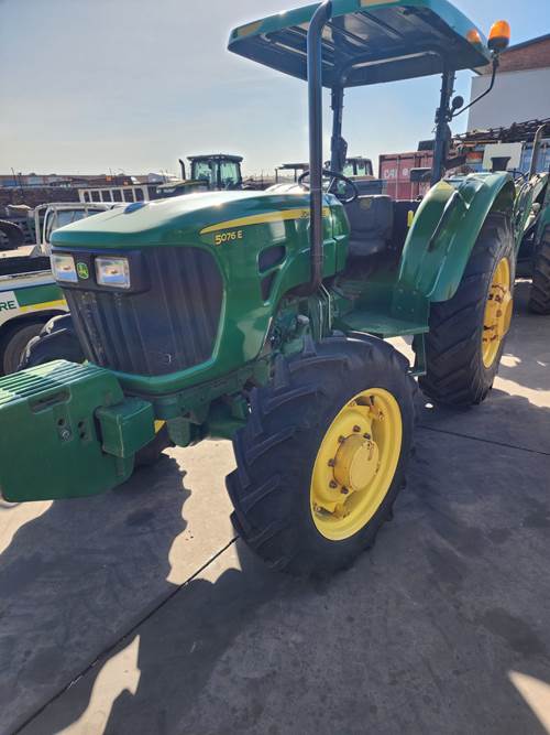 John Deere 5076 (Agric)