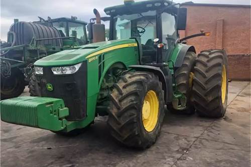 John Deere 8R 370