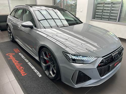 Audi RS6 Avant Performance Quattro