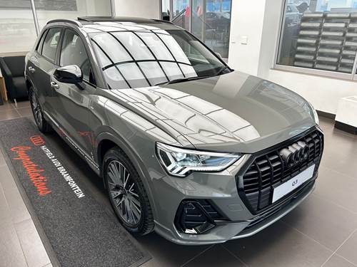 Audi Q3 (35 TDI) S-tronic Black Edition