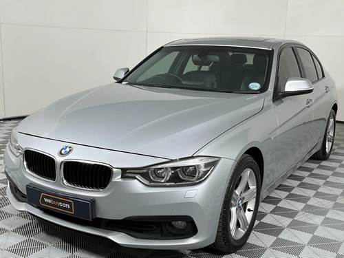 BMW 320i (F30) Auto