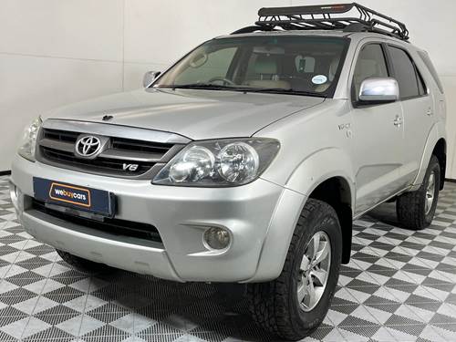 Toyota Fortuner I 4.0 V6 4X4