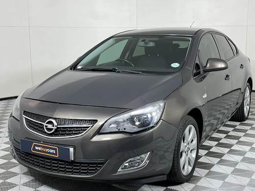 Opel Astra 1.4 Turbo Essentia Sedan