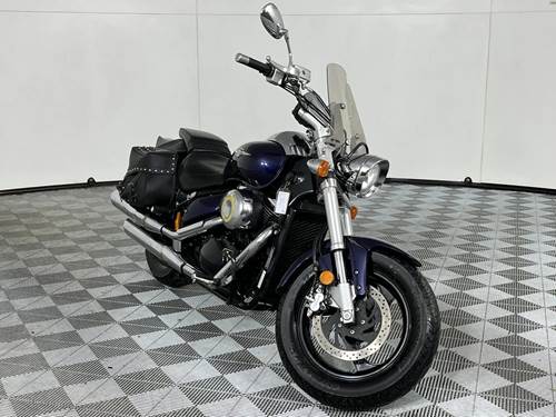 Suzuki Boulevard VZ  800