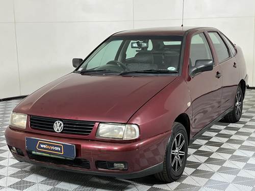 Volkswagen (VW) Polo Classic 1.4 (62 kW)