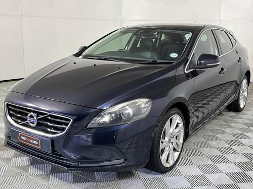 Volvo V40 D3 Momentum Geartronic