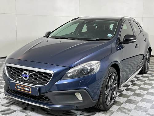 Volvo V40 Cross Country D3 Momentum Geartronic 