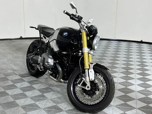 BMW R Nine T