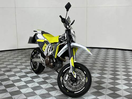 Husqvarna 701 Supermoto