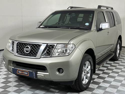 Nissan Pathfinder 2.5 dCi SE Auto