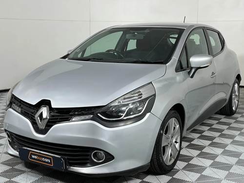 Renault Clio IV 900T (66kW) Expression 5 Door