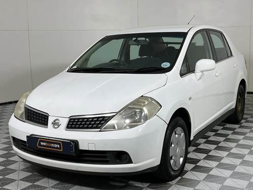 Nissan Tiida 1.6 Visia+ Sedan