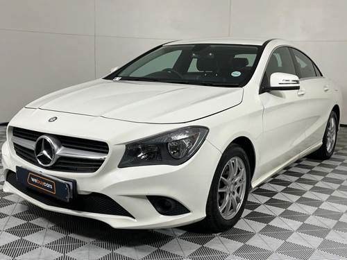 Mercedes Benz CLA 200 Auto