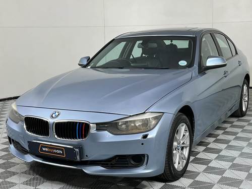 BMW 320i (F30)