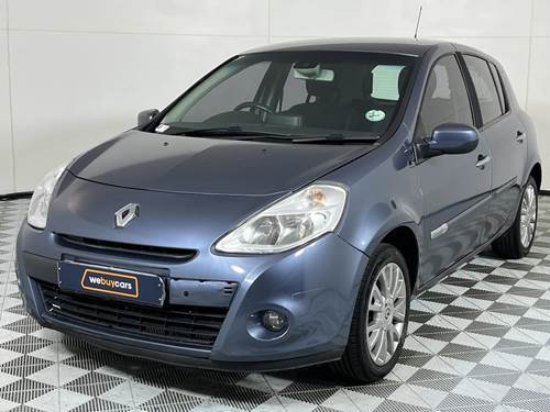 Renault Clio III 1.6 Dynamique 5 Door Auto